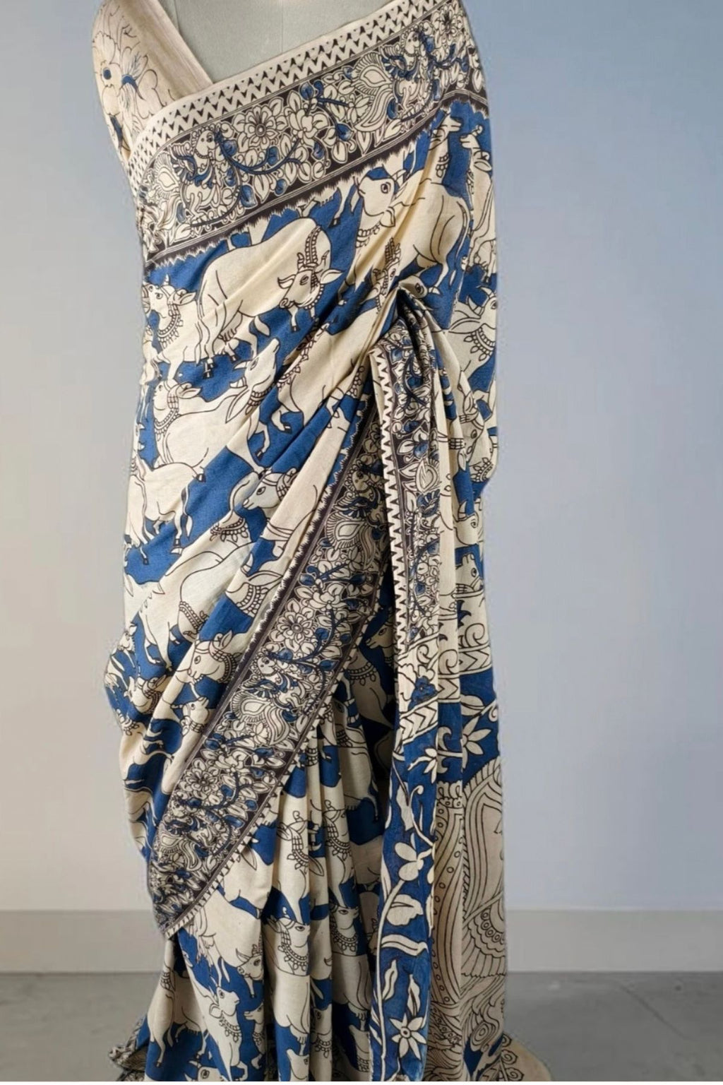 Hand Painted Kalamkari Pitchwai Mul Cotton Saree in Beige & Indigo