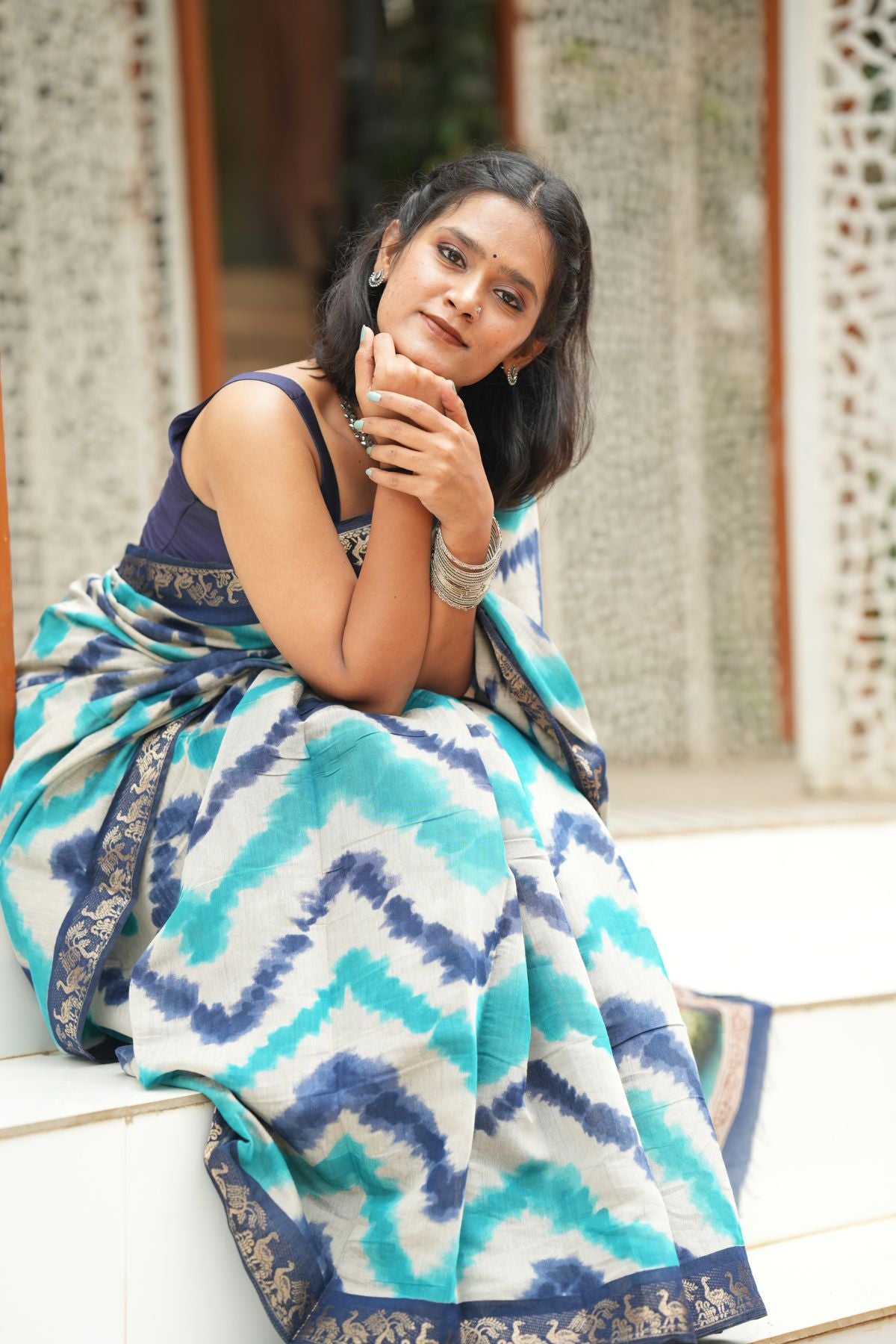 Blue Tie-Dye Linen Silk Saree with Navy Blue