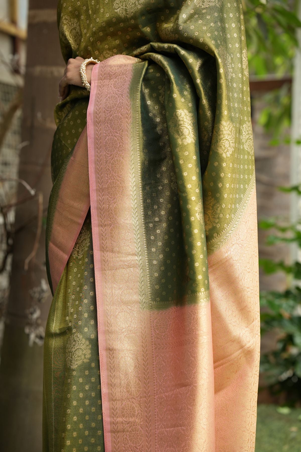 Tissue Silk Saree - Olive Green & Baby Pink with Floral Butta Brocade Weave